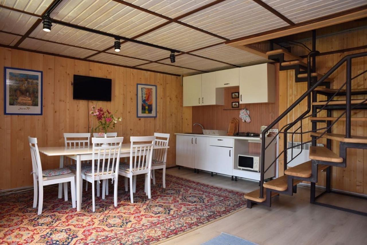 Apartamento Rimma Шешори З Чаном Та Сауною Exterior foto